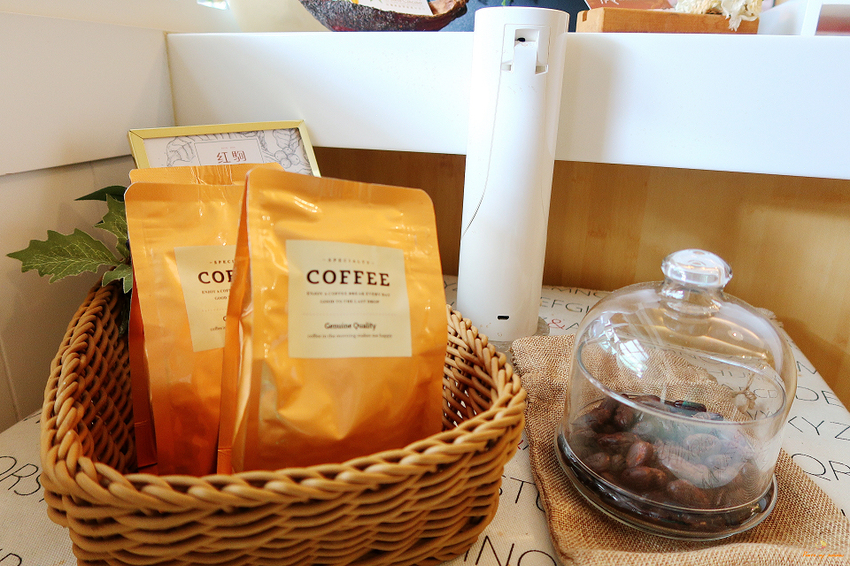 (屏東內埔) 紅駒咖啡 Red Maxima Coffee / 手沖單品咖啡平價划算且老闆親切的咖啡館