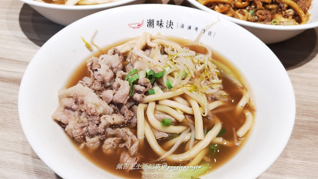 顛覆傳統滷味！潮味決淡水沙崙店：五湯四乾新吃法、RFID智慧選餐卡好潮  文青風連鎖湯滷專門店︱新北淡水區