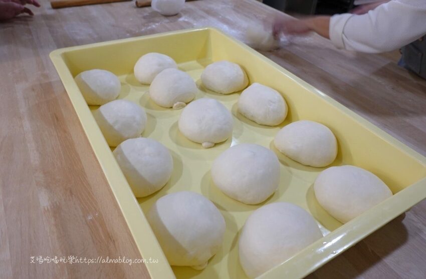 〖胖菓子pan.guozi〗不用飛到日本！桃園就有貓奴必買喵吐司．自己畫表情吃吐司更有趣．Baking Kitchen&Coffee - 艾瑪▪ 享受吃喝玩樂札記