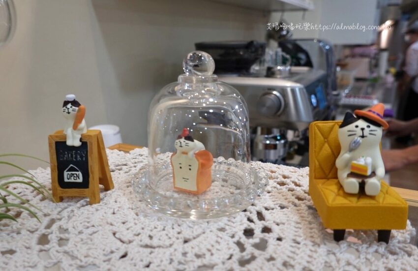 〖胖菓子pan.guozi〗不用飛到日本！桃園就有貓奴必買喵吐司．自己畫表情吃吐司更有趣．Baking Kitchen&Coffee - 艾瑪▪ 享受吃喝玩樂札記