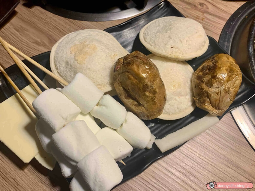 赤富士日式燒肉鍋物 蘆洲店│新北吃到飽•價位偏高食材普通！