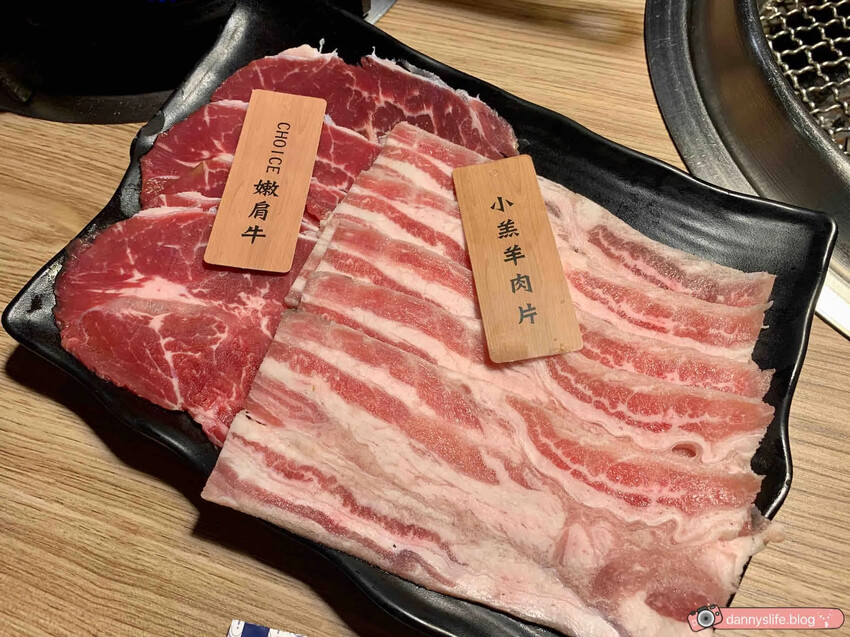 赤富士日式燒肉鍋物 蘆洲店│新北吃到飽•價位偏高食材普通！