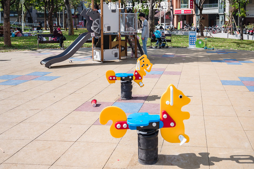 |特色公園|福山公園,高雄最新共融式兒童遊戲場,三公尺高的高低平台遊戲區、彩繪塗鴉區、砂坑等多種遊具 - Hallo!Im 婷兒