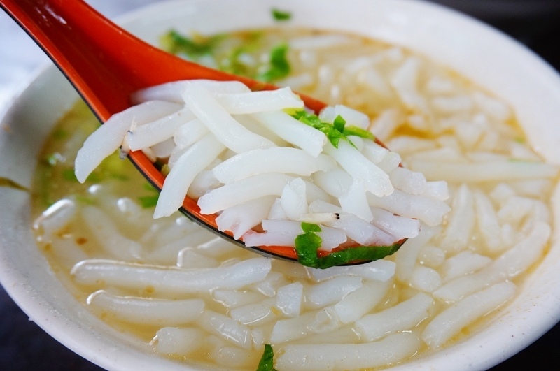 板橋美食.福哥滷肉飯.福哥米粉湯.新埔站 午餐.新埔站美食.介壽市場美食.板橋米粉湯推薦.