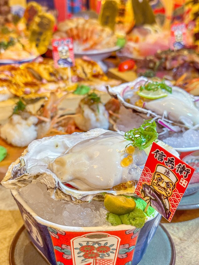 台中南區最浮誇日料來了！堆成山的超爆量平價日式料理及鮭魚吃到爽！ | PopDaily 波波黛莉