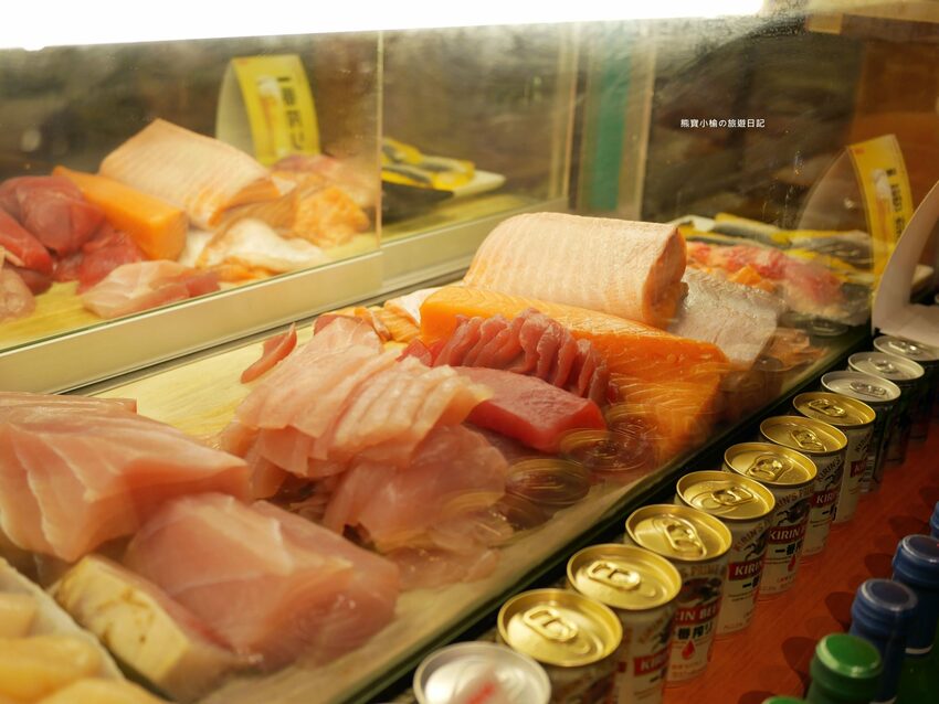 【台中南區美食】信兵衛南門町目新開幕,浮誇系爆量海鮮丼飯、握壽司、烏龍麵!超人氣日式居酒屋,內文附詳細菜單價位介紹。 @熊寶小榆の旅遊日記