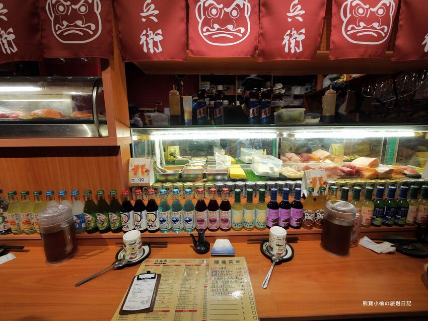 【台中南區美食】信兵衛南門町目新開幕,浮誇系爆量海鮮丼飯、握壽司、烏龍麵!超人氣日式居酒屋,內文附詳細菜單價位介紹。 @熊寶小榆の旅遊日記