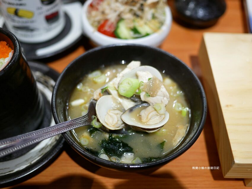 【台中南區美食】信兵衛南門町目新開幕,浮誇系爆量海鮮丼飯、握壽司、烏龍麵!超人氣日式居酒屋,內文附詳細菜單價位介紹。 @熊寶小榆の旅遊日記