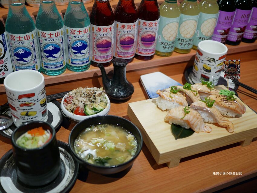 【台中南區美食】信兵衛南門町目新開幕,浮誇系爆量海鮮丼飯、握壽司、烏龍麵!超人氣日式居酒屋,內文附詳細菜單價位介紹。 @熊寶小榆の旅遊日記