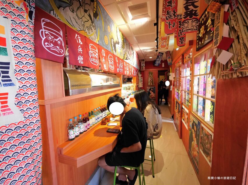 【台中南區美食】信兵衛南門町目新開幕,浮誇系爆量海鮮丼飯、握壽司、烏龍麵!超人氣日式居酒屋,內文附詳細菜單價位介紹。 @熊寶小榆の旅遊日記