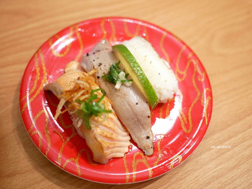 【台中西屯區美食】 合點壽司がってん寿司,台中大遠百B2美食街,海寶捲超豐富澎派來店必吃!內文附詳細菜單價位介紹。 @熊寶小榆の旅遊日記