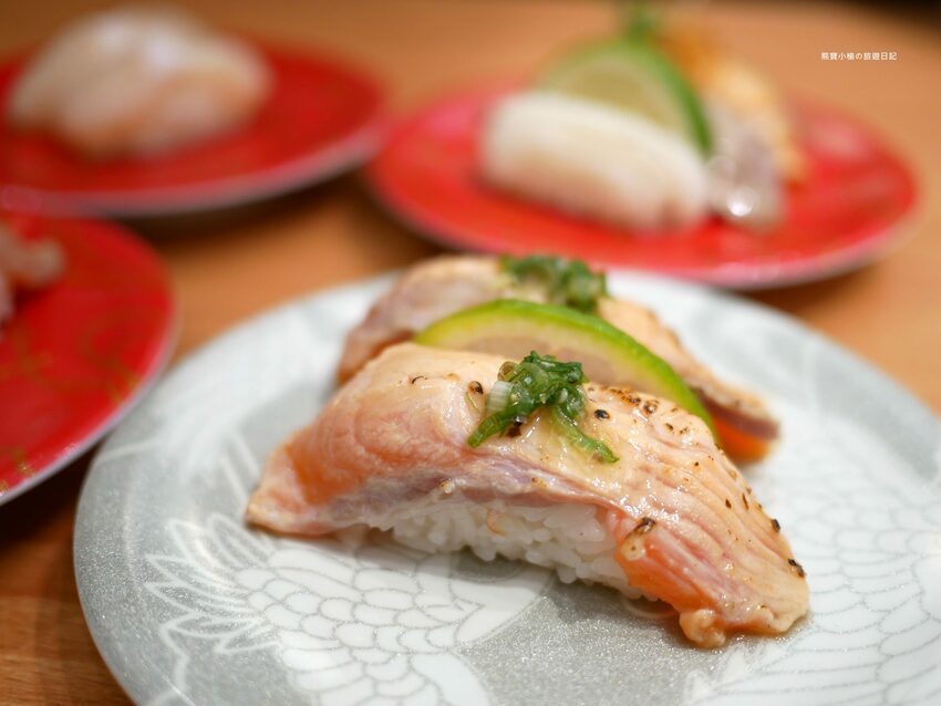 【台中西屯區美食】 合點壽司がってん寿司,台中大遠百B2美食街,海寶捲超豐富澎派來店必吃!內文附詳細菜單價位介紹。 @熊寶小榆の旅遊日記