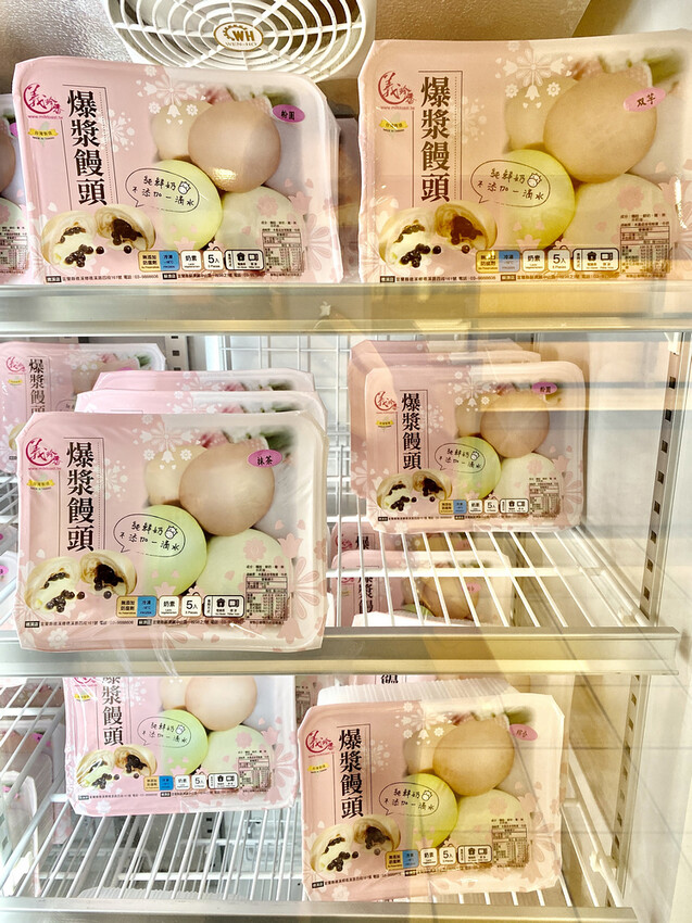 宜蘭縣礁溪鄉義珍香烘焙坊》爆漿饅頭尚出名，不加一滴水鮮奶吐司，必買伴手禮推薦