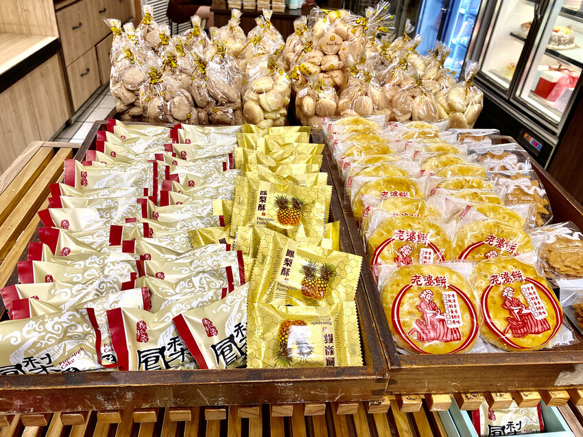 宜蘭縣礁溪鄉義珍香烘焙坊》爆漿饅頭尚出名，不加一滴水鮮奶吐司，必買伴手禮推薦