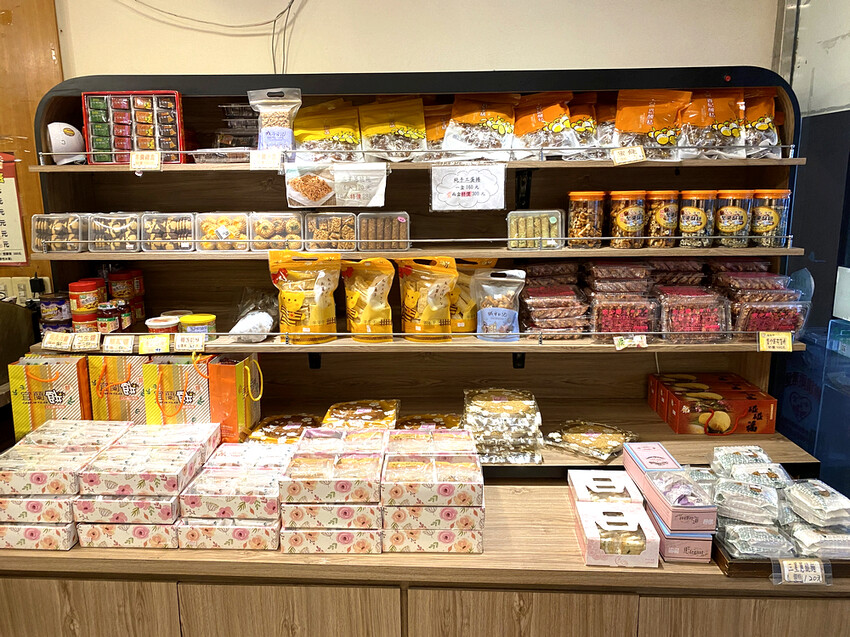 宜蘭縣礁溪鄉義珍香烘焙坊》爆漿饅頭尚出名，不加一滴水鮮奶吐司，必買伴手禮推薦