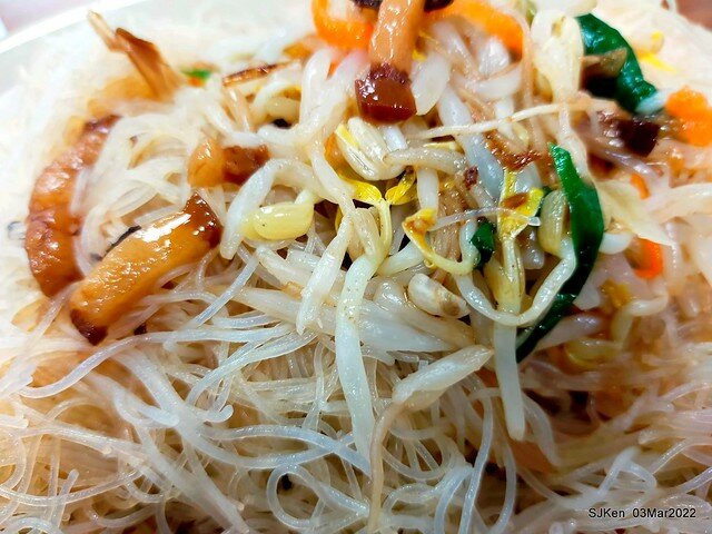 (北捷市政府站附近美食)「大鼎昌吉街豬血湯」忠孝永吉店(Pork blood soup, fish & peanuts, fried rice noodle store), SJKen, Taipei, Taiwan, Mar 3, 2022.