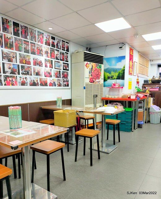 (北捷市政府站附近美食)「大鼎昌吉街豬血湯」忠孝永吉店(Pork blood soup, fish & peanuts, fried rice noodle store), SJKen, Taipei, Taiwan, Mar 3, 2022.