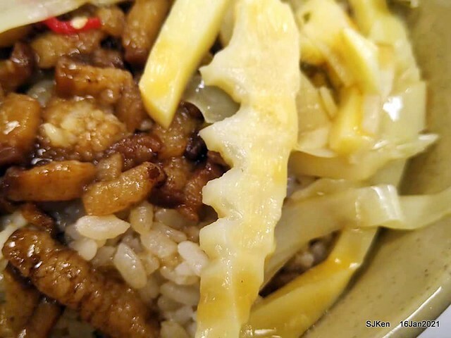 「大鼎豬血湯」(Pork blood soup), Taiwan traditional dishes, SJKen,  Taipei, Taiwan, Jan 16, 2021.