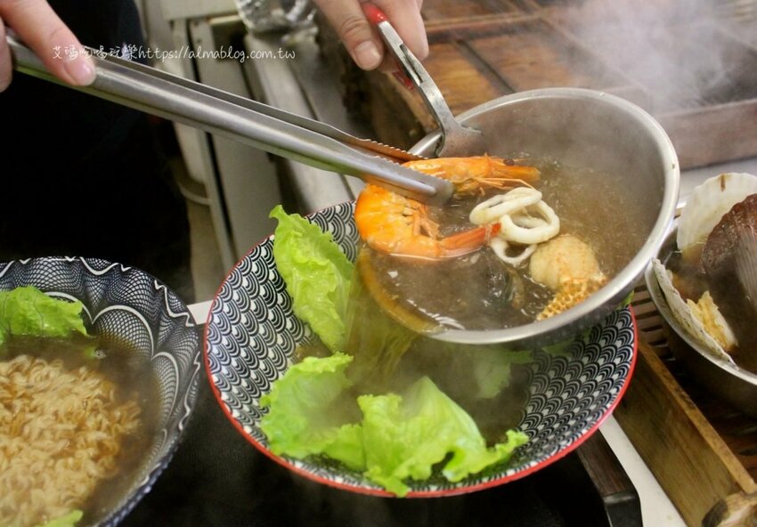 〖蒸愛炊〗旗津來的霸氣海鮮！打卡名菜“扇貝花”、20公分海大蝦、新推出“整尾大花枝 - 艾瑪▪ 享受吃喝玩樂札記