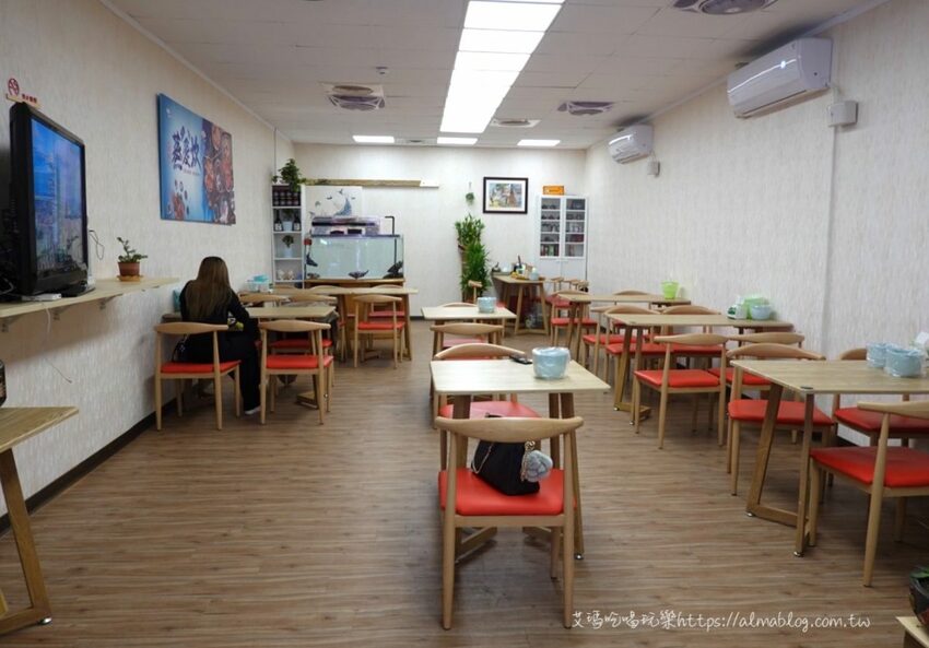 〖蒸愛炊〗旗津來的霸氣海鮮！打卡名菜“扇貝花”、20公分海大蝦、新推出“整尾大花枝 - 艾瑪▪ 享受吃喝玩樂札記