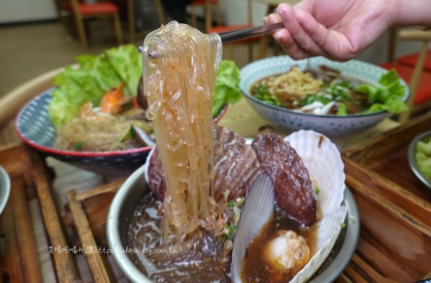 〖蒸愛炊〗旗津來的霸氣海鮮！打卡名菜“扇貝花”、20公分海大蝦、新推出“整尾大花枝 - 艾瑪▪ 享受吃喝玩樂札記