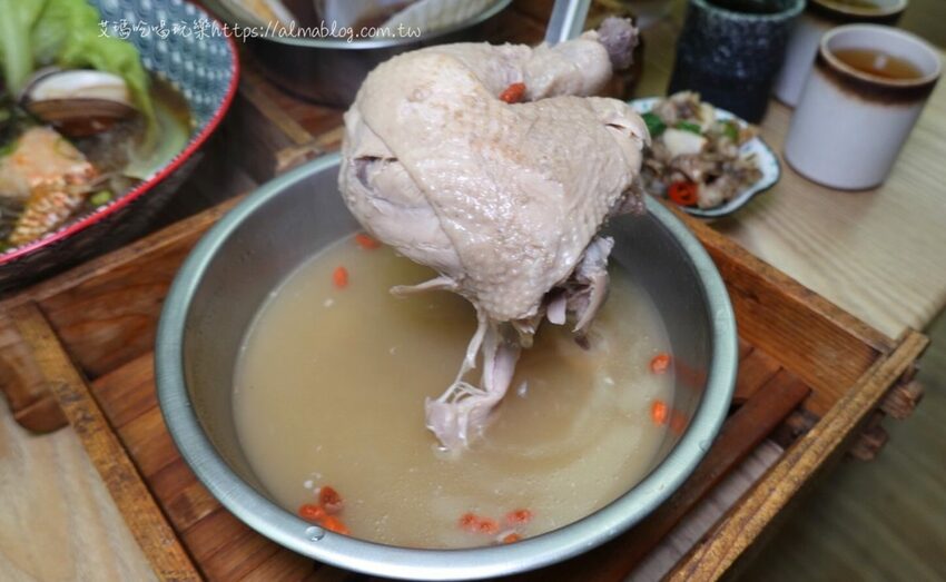 〖蒸愛炊〗旗津來的霸氣海鮮！打卡名菜“扇貝花”、20公分海大蝦、新推出“整尾大花枝 - 艾瑪▪ 享受吃喝玩樂札記