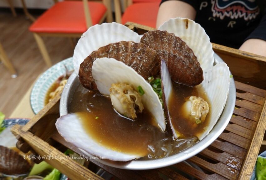 〖蒸愛炊〗旗津來的霸氣海鮮！打卡名菜“扇貝花”、20公分海大蝦、新推出“整尾大花枝 - 艾瑪▪ 享受吃喝玩樂札記
