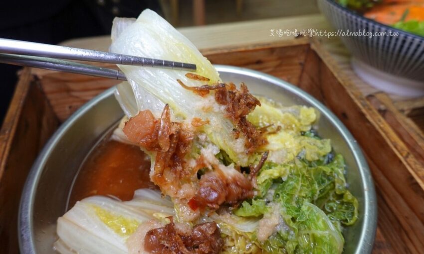 〖蒸愛炊〗旗津來的霸氣海鮮！打卡名菜“扇貝花”、20公分海大蝦、新推出“整尾大花枝 - 艾瑪▪ 享受吃喝玩樂札記