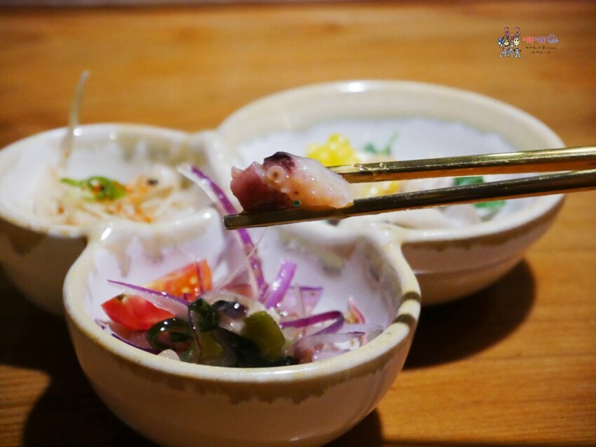 【台北美食】忠孝敦化站平價日本料理~新鮮鮭魚生魚片滿滿鋪在飯上,花魚一夜干好好吃!