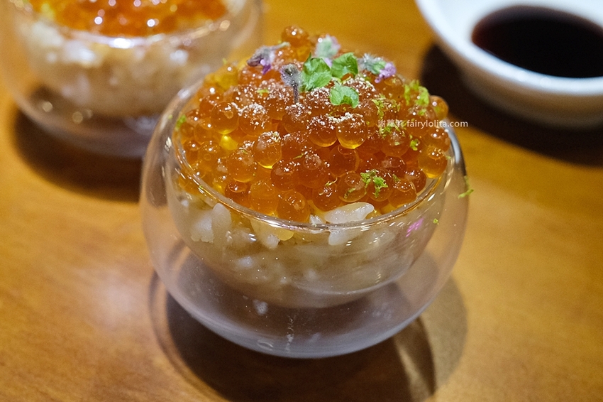 必吃巨型握壽司只要39元,一開幕就爆滿、憑文章點餐再送你免費帝王蟹!