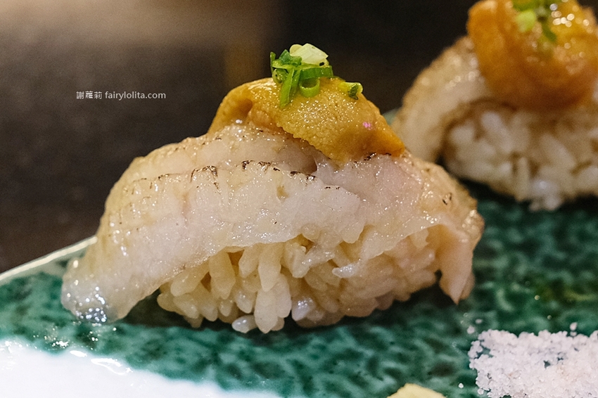 必吃巨型握壽司只要39元,一開幕就爆滿、憑文章點餐再送你免費帝王蟹!