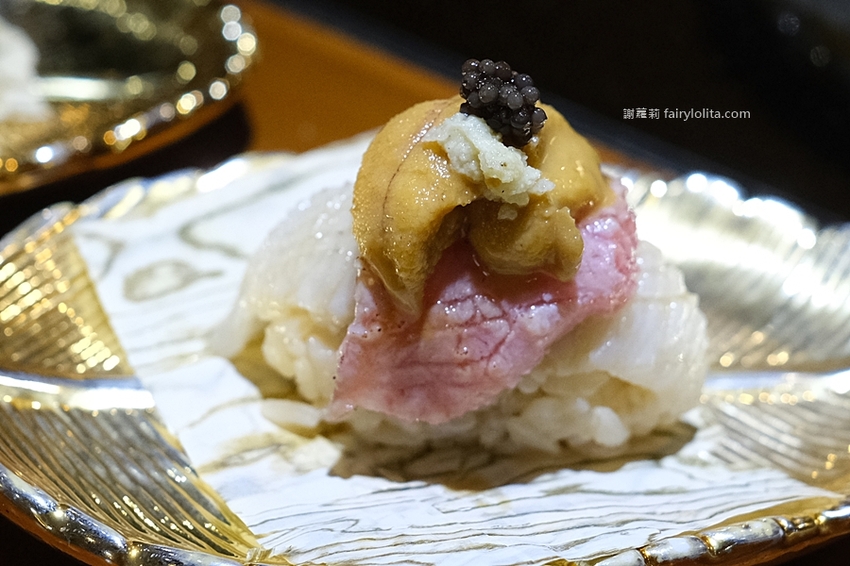 必吃巨型握壽司只要39元,一開幕就爆滿、憑文章點餐再送你免費帝王蟹!