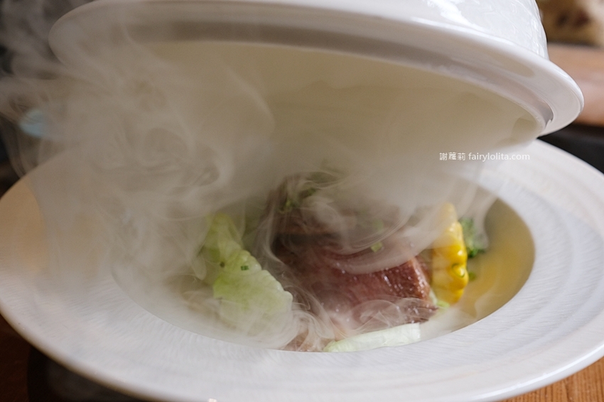 必吃巨型握壽司只要39元,一開幕就爆滿、憑文章點餐再送你免費帝王蟹!