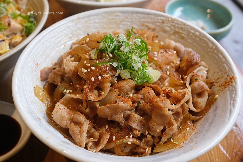 必吃巨型握壽司只要39元,一開幕就爆滿、憑文章點餐再送你免費帝王蟹!