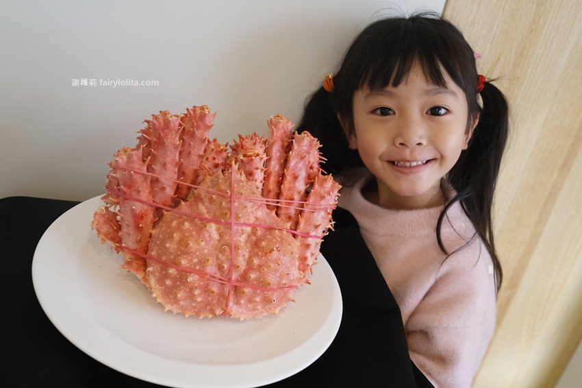 必吃巨型握壽司只要39元,一開幕就爆滿、憑文章點餐再送你免費帝王蟹!