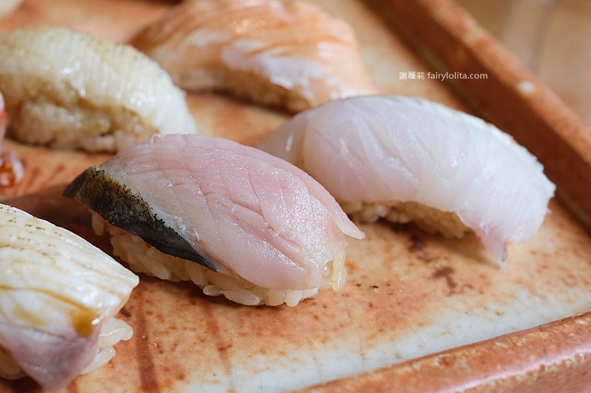 必吃巨型握壽司只要39元,一開幕就爆滿、憑文章點餐再送你免費帝王蟹!