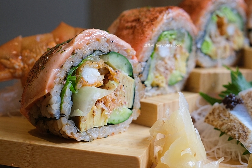 必吃巨型握壽司只要39元,一開幕就爆滿、憑文章點餐再送你免費帝王蟹!