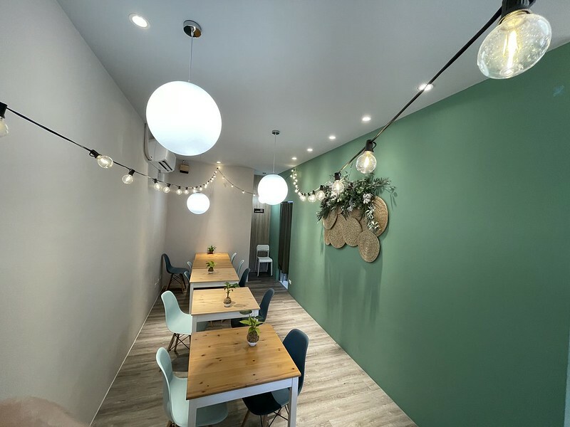 【台灣，桃園市，中壢區】莒光公園旁的森林系咖啡館/甜點店~森凝 MORI 甜點輕食。(中壢咖啡館/中壢甜點店）