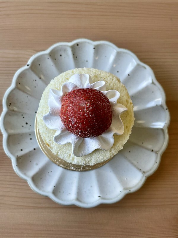 【台灣，桃園市，中壢區】莒光公園旁的森林系咖啡館/甜點店~森凝 MORI 甜點輕食。(中壢咖啡館/中壢甜點店）