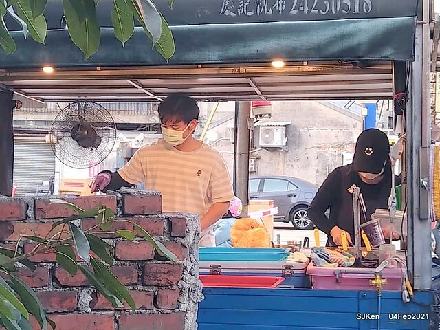 「北投三星蔥油餅」(Beitou Scallion pancakes booth),Taipei, Taiwan, Feb 4, 2021