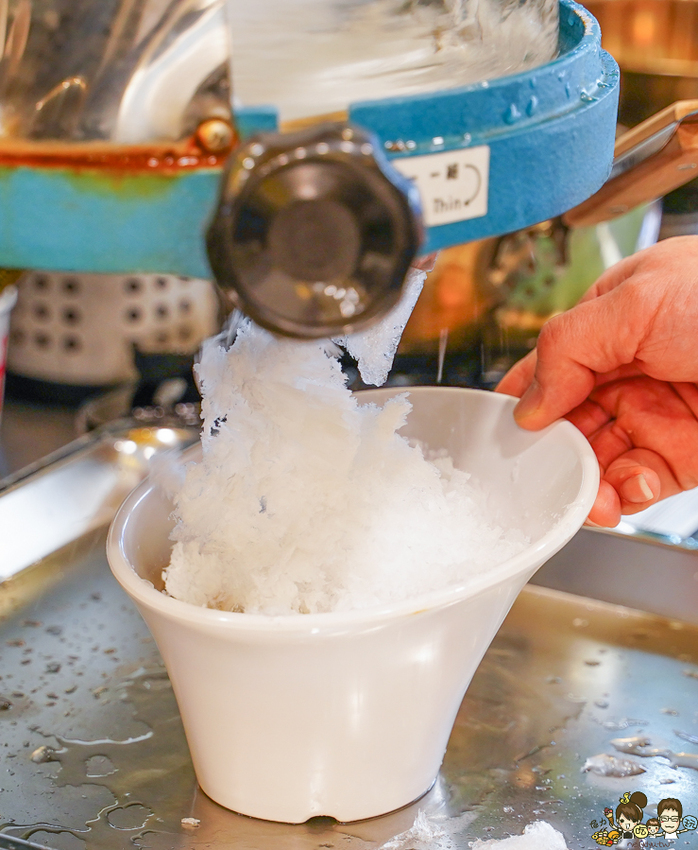 高雄美食剉冰必訪 Q陳古早味黑砂糖剉冰（秘製布丁專售店），濃稠黑糖+奶香手工布丁+綿密剉冰=夏日必吃消暑聖品 - 跟著尼力吃喝玩樂＆親子生活