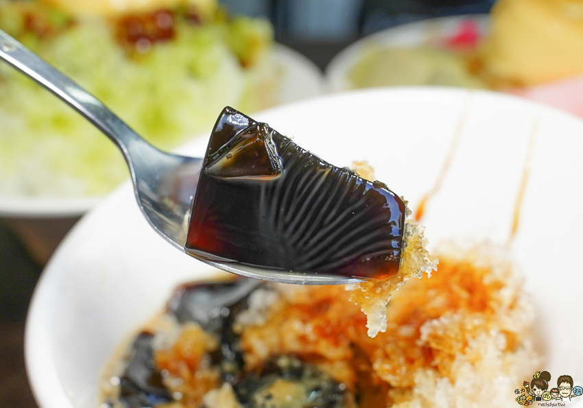 高雄美食剉冰必訪 Q陳古早味黑砂糖剉冰（秘製布丁專售店），濃稠黑糖+奶香手工布丁+綿密剉冰=夏日必吃消暑聖品 - 跟著尼力吃喝玩樂＆親子生活