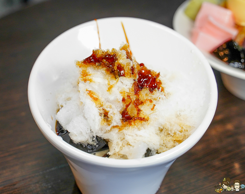 高雄美食剉冰必訪 Q陳古早味黑砂糖剉冰（秘製布丁專售店），濃稠黑糖+奶香手工布丁+綿密剉冰=夏日必吃消暑聖品 - 跟著尼力吃喝玩樂＆親子生活
