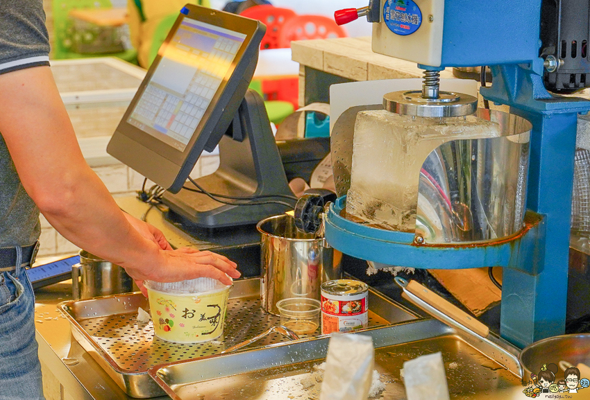 高雄美食剉冰必訪 Q陳古早味黑砂糖剉冰（秘製布丁專售店），濃稠黑糖+奶香手工布丁+綿密剉冰=夏日必吃消暑聖品 - 跟著尼力吃喝玩樂＆親子生活