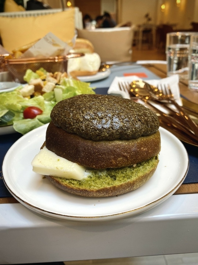 IMG_E5842 (Large).JPG