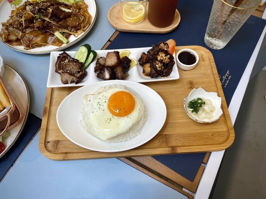 IMG_E5813 (Large).JPG