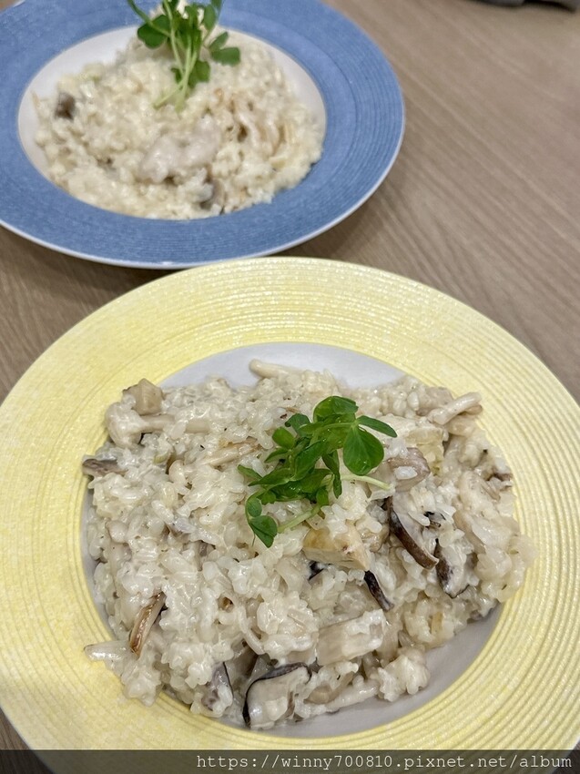 台北市內湖區台北/內湖 【Moonday沐對義式小廚房】免低消只為了讓顧客能舒適度過每個時光~特製白醬燉飯散發濃郁奶香，讓