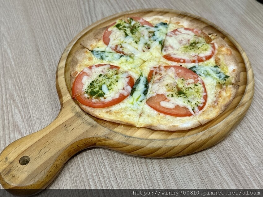 台北市內湖區台北/內湖 【Moonday沐對義式小廚房】免低消只為了讓顧客能舒適度過每個時光~特製白醬燉飯散發濃郁奶香，讓