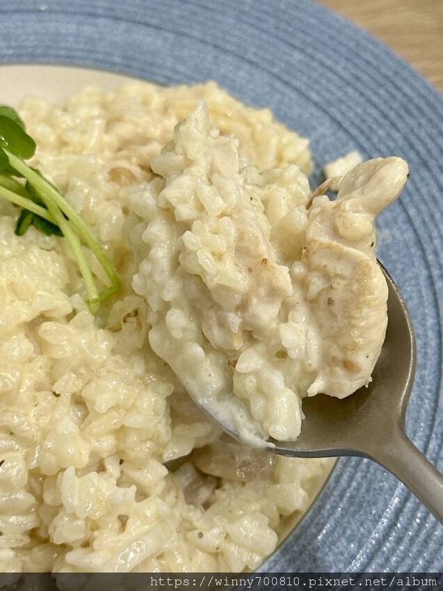 台北市內湖區台北/內湖 【Moonday沐對義式小廚房】免低消只為了讓顧客能舒適度過每個時光~特製白醬燉飯散發濃郁奶香，讓