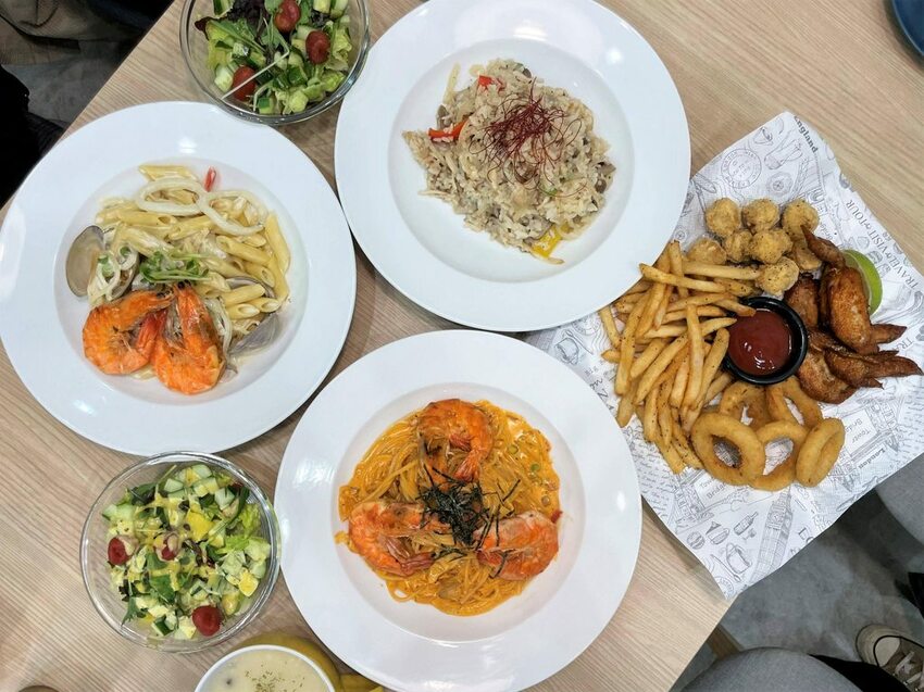 沐對MoonDay義式小廚房